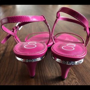 Calvin Klein Garrina kitten heels size 8